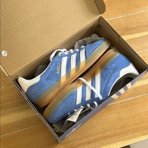 New In Box Adidas Gazelle Blue and White Shoes | Size 7